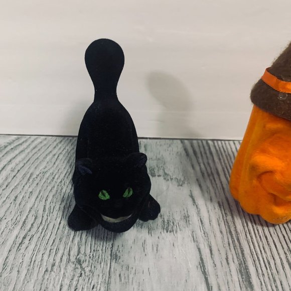 Vintage Russ Flocked Smiling Black Cat Green Eyes And Pumpkin Figures - Picture 2 of 11